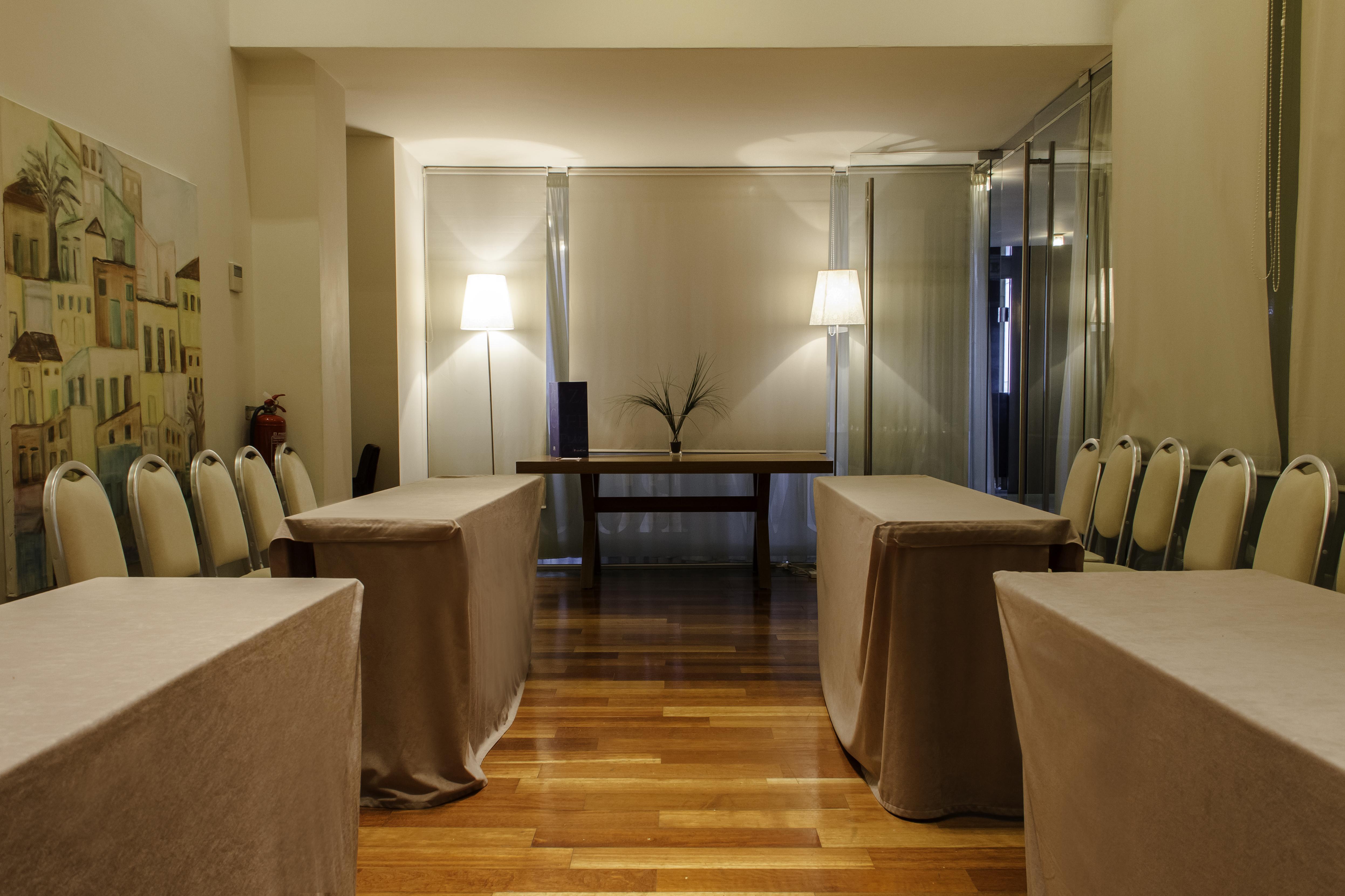 Hotel Gdm Megaron, Historical Monument 5*